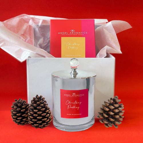 Hamper - Chistmas Pudding with Crystal Knob-Flowers-Angel Aromatics